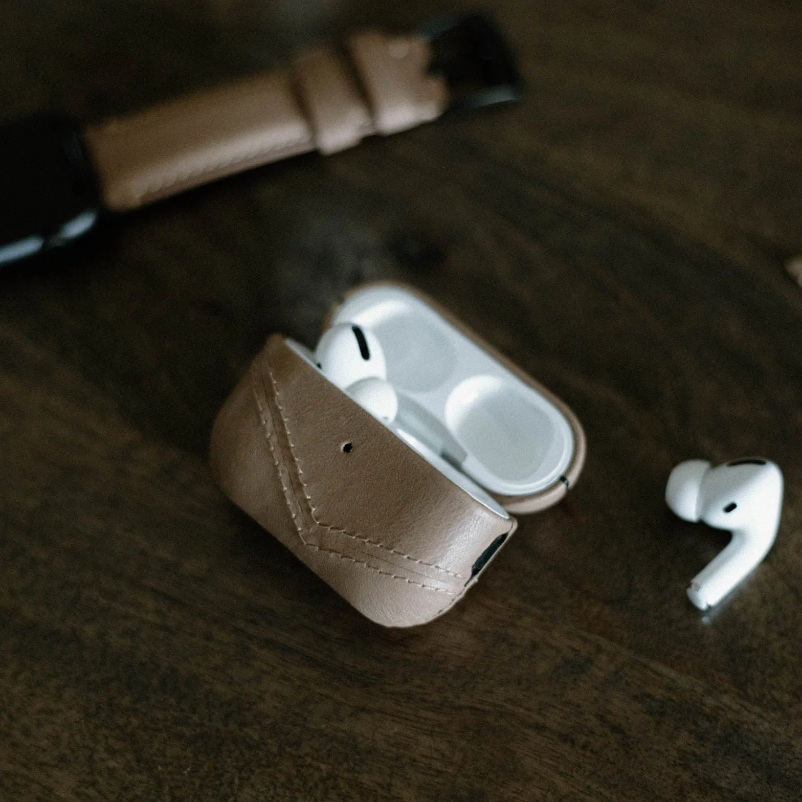 Leather AirPods Cases - DUNE - Image 7