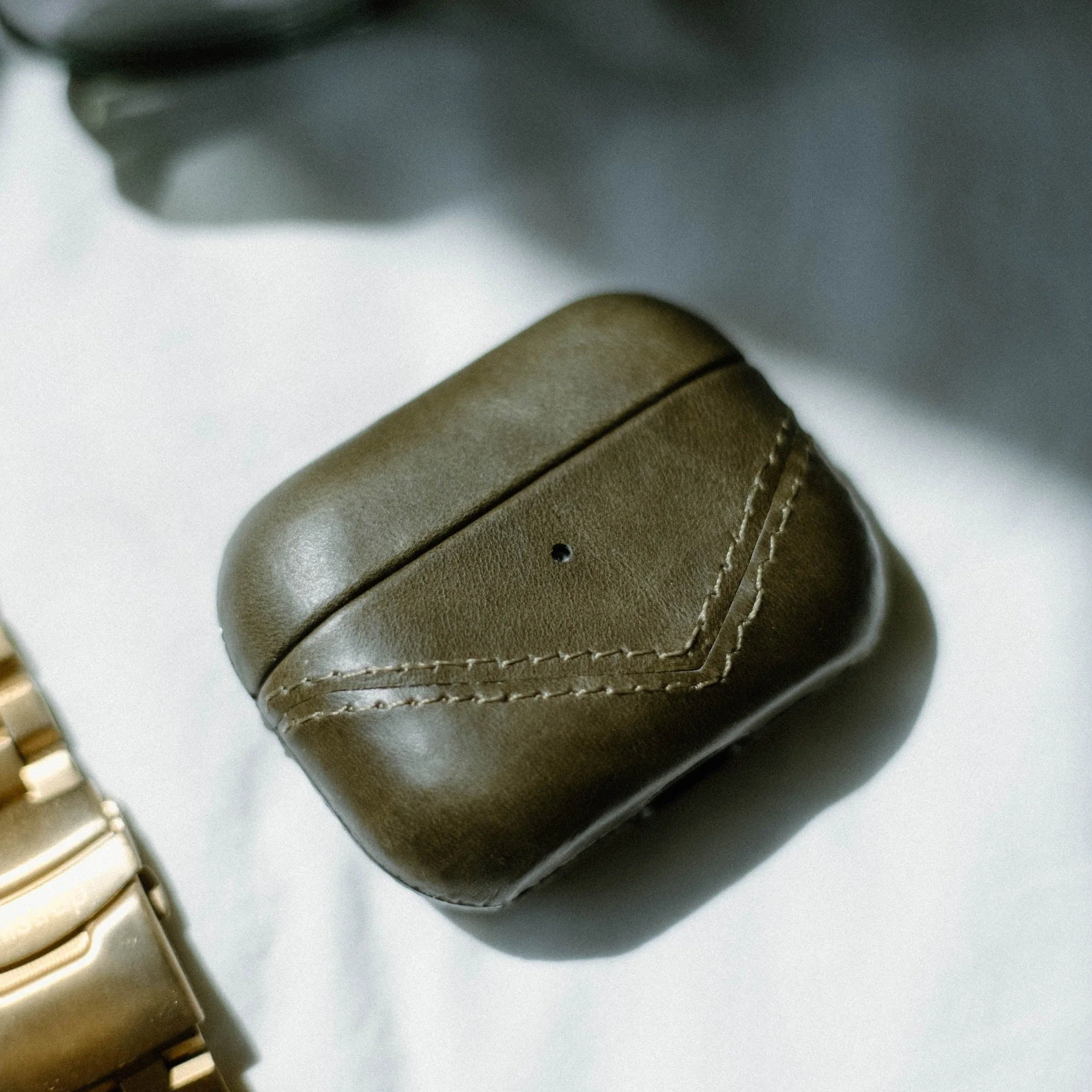 Leather AirPods Cases - MAVERICK - Image 10