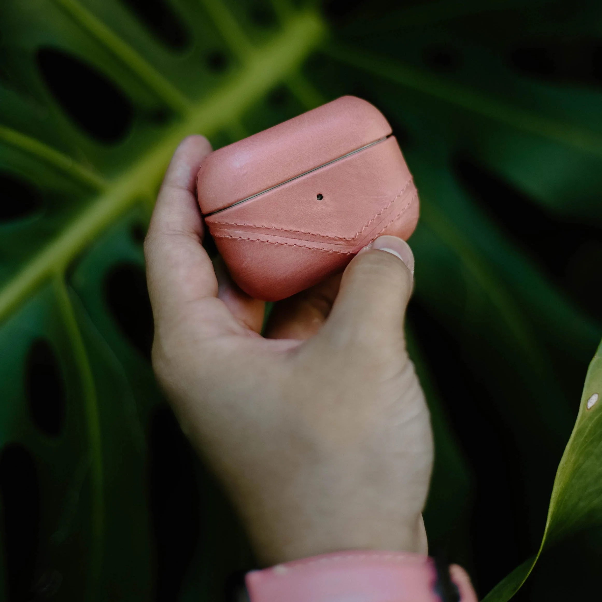 Leather AirPods Cases - SOUTH BEACH - Image 6
