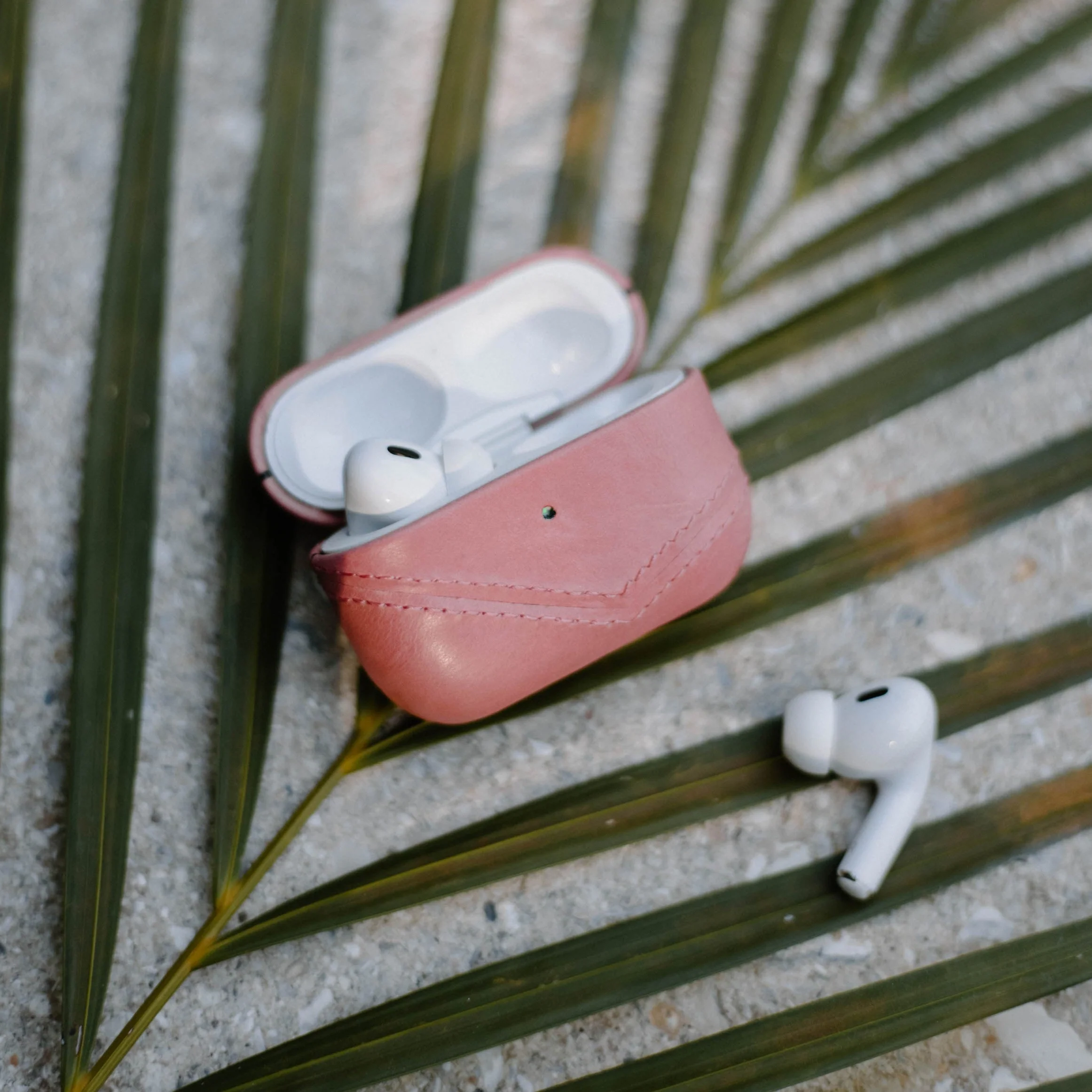 Leather AirPods Cases - SOUTH BEACH - Image 7