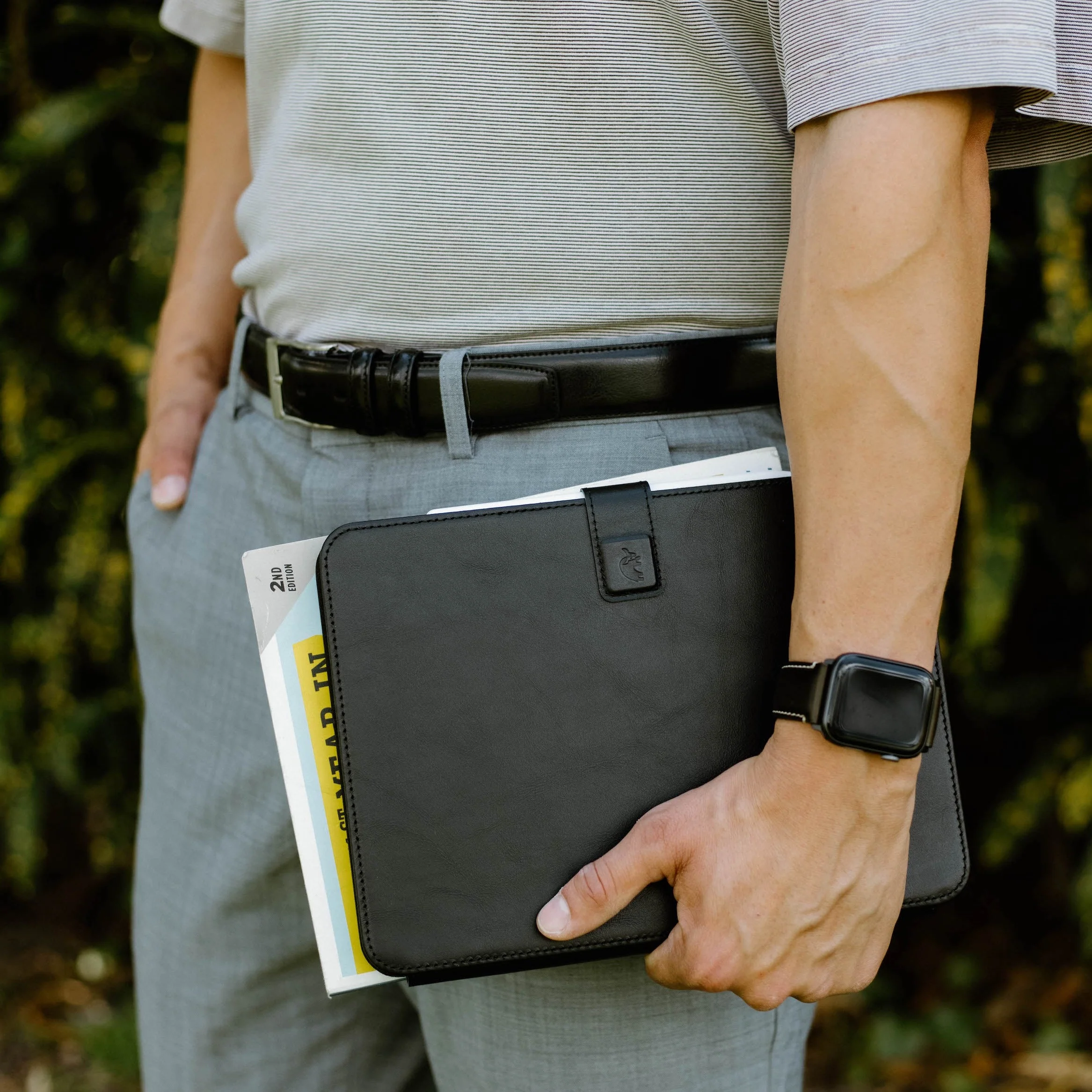 Leather iPad Case - Black - Image 11