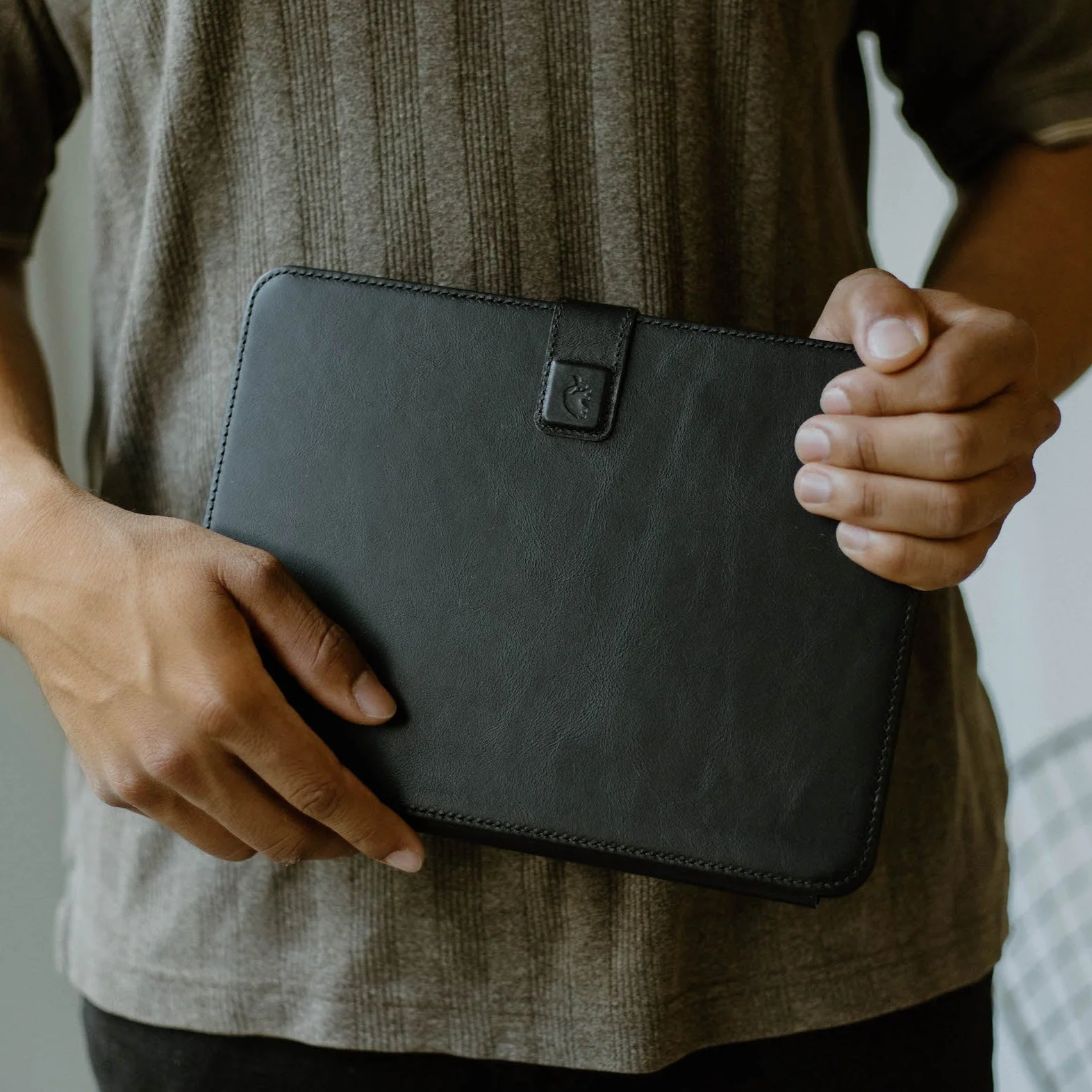 Leather iPad Case - Black - Image 4