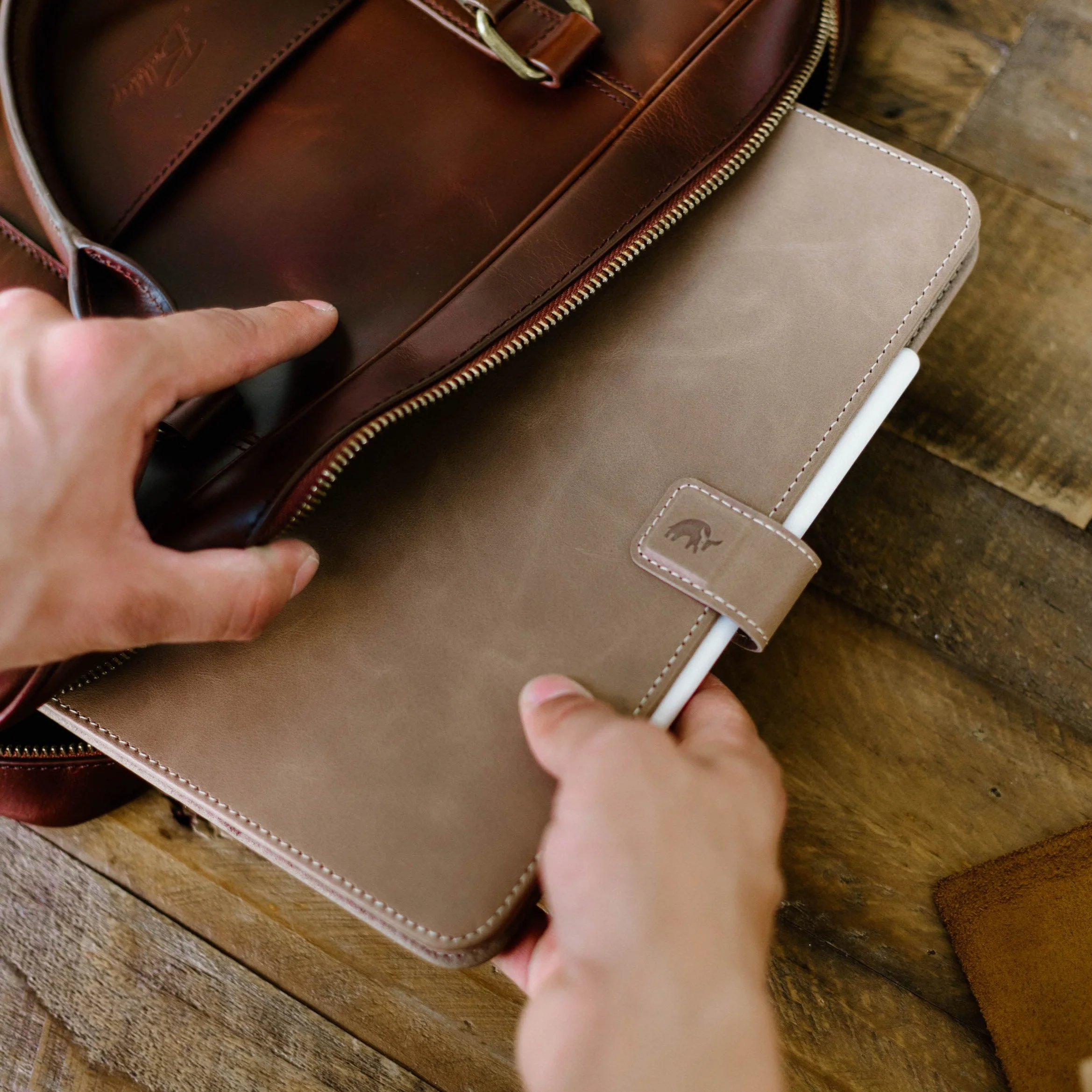 Leather iPad Case - Dune - Image 4