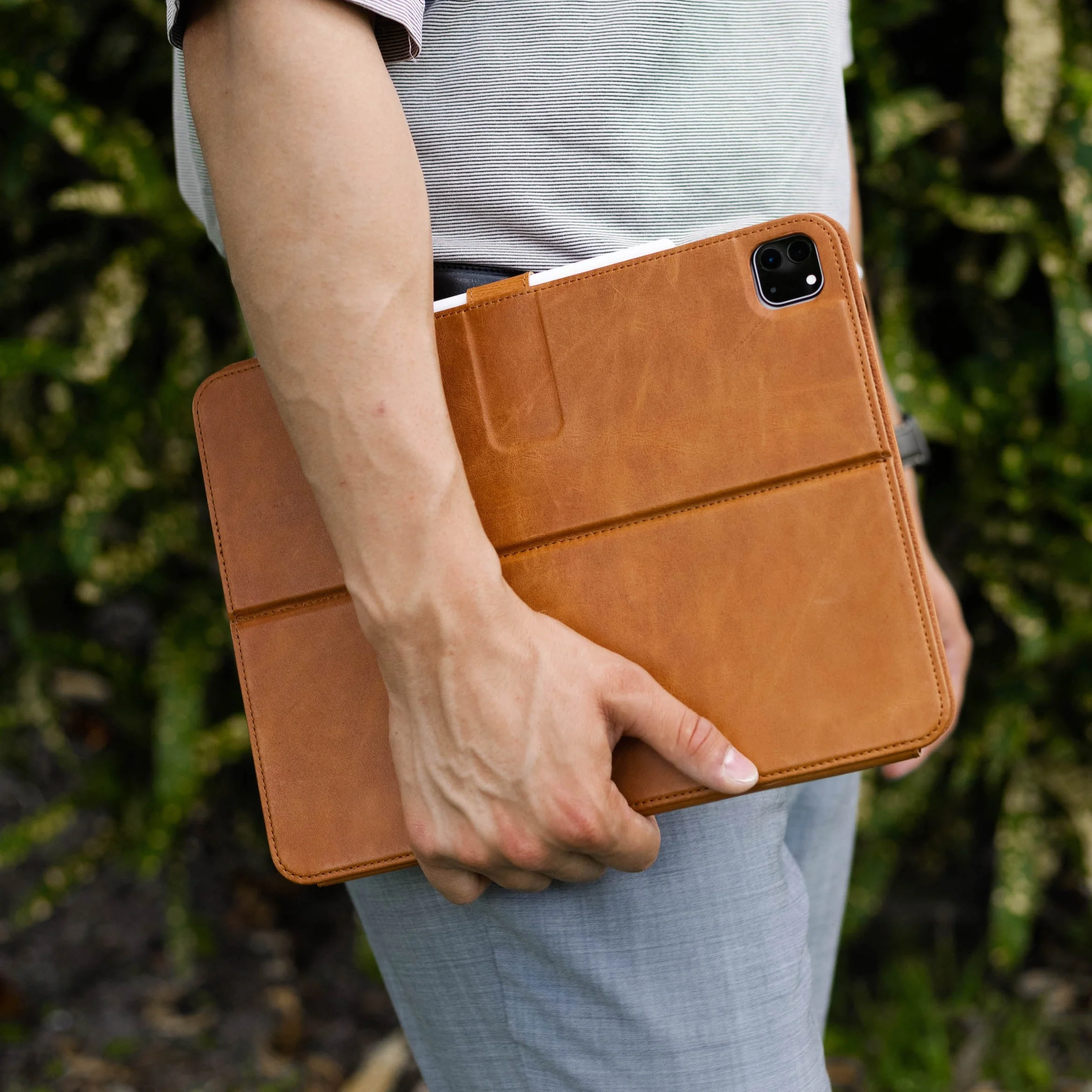 Leather iPad Case - Sienna - Image 5