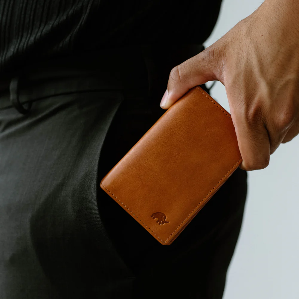 Leather Nav Messenger Wallet - SIENNA - Image 3