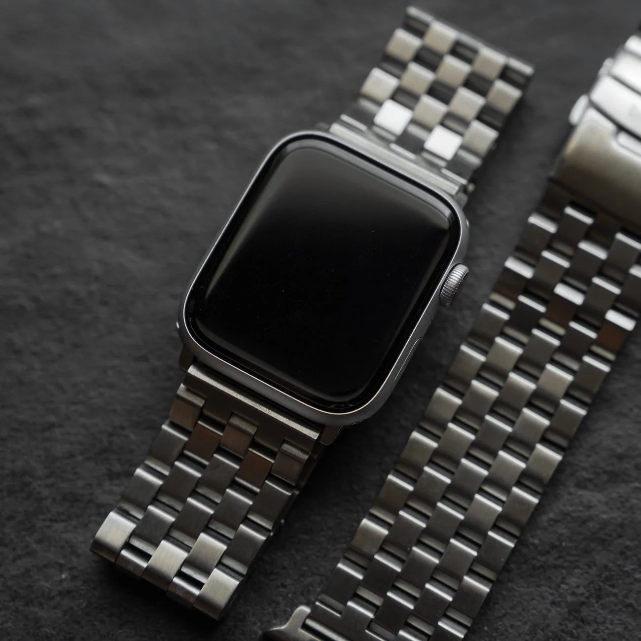 METAL Apple Watch Strap - Silver - Image 10