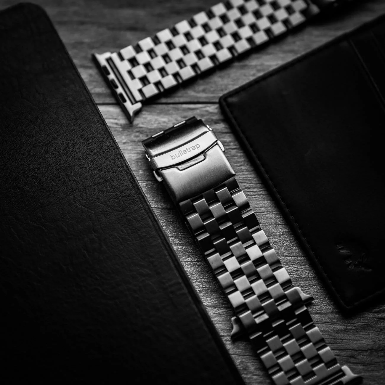 METAL Apple Watch Strap - Silver - Image 16
