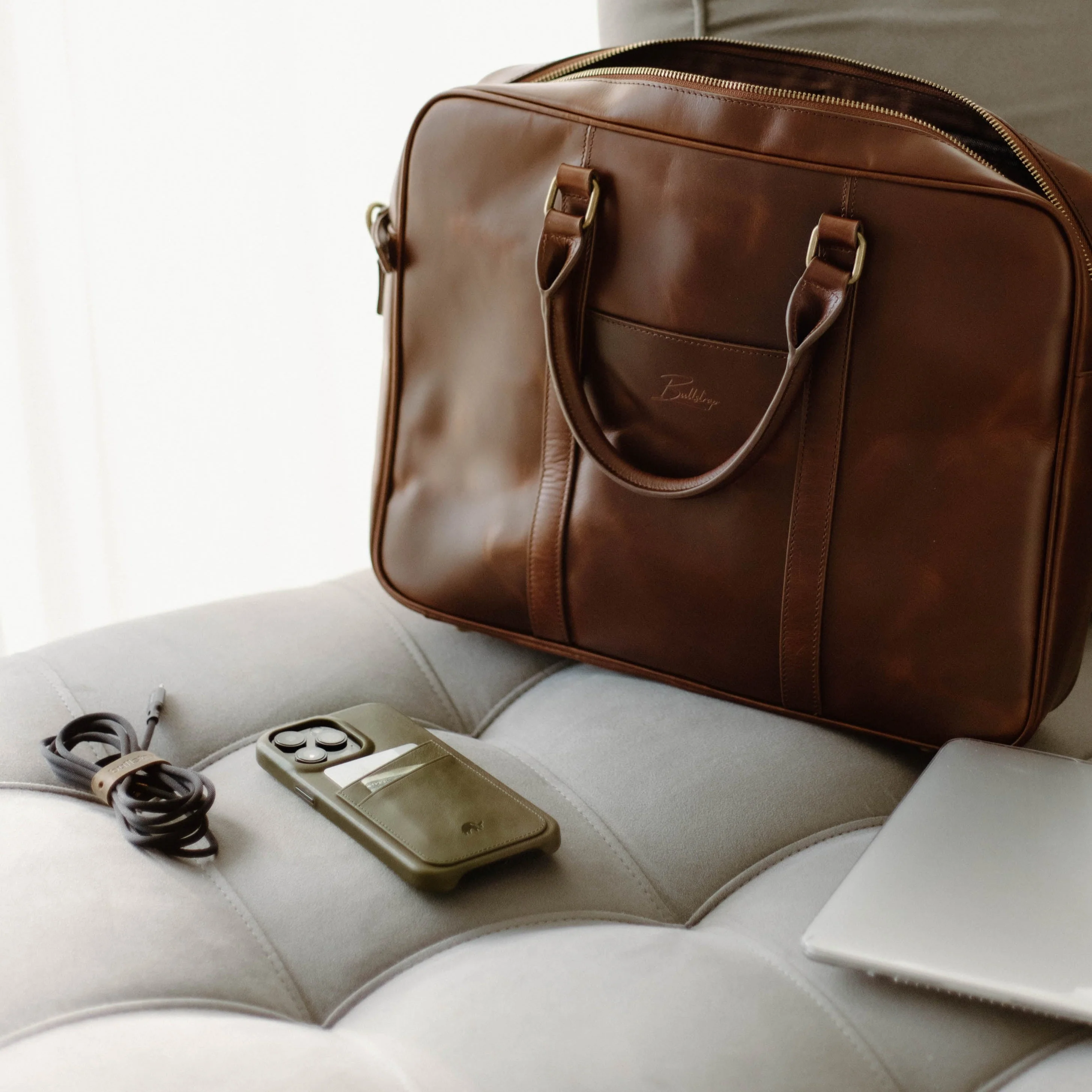 The Minimalist Portfolio Case - MAVERICK - Image 15