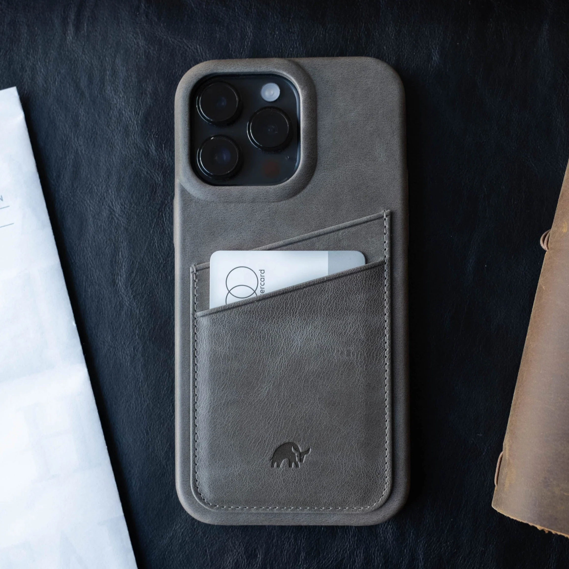 The Minimalist Portfolio Case - SLATE - Image 6