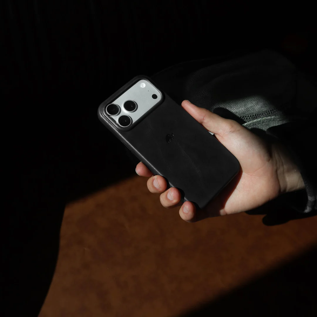 The Contemporary Plateau Case - BLACK - Image 4