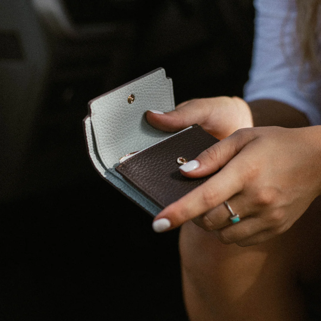 The Haven Trackable Wallet  - Bluebelle - Image 4