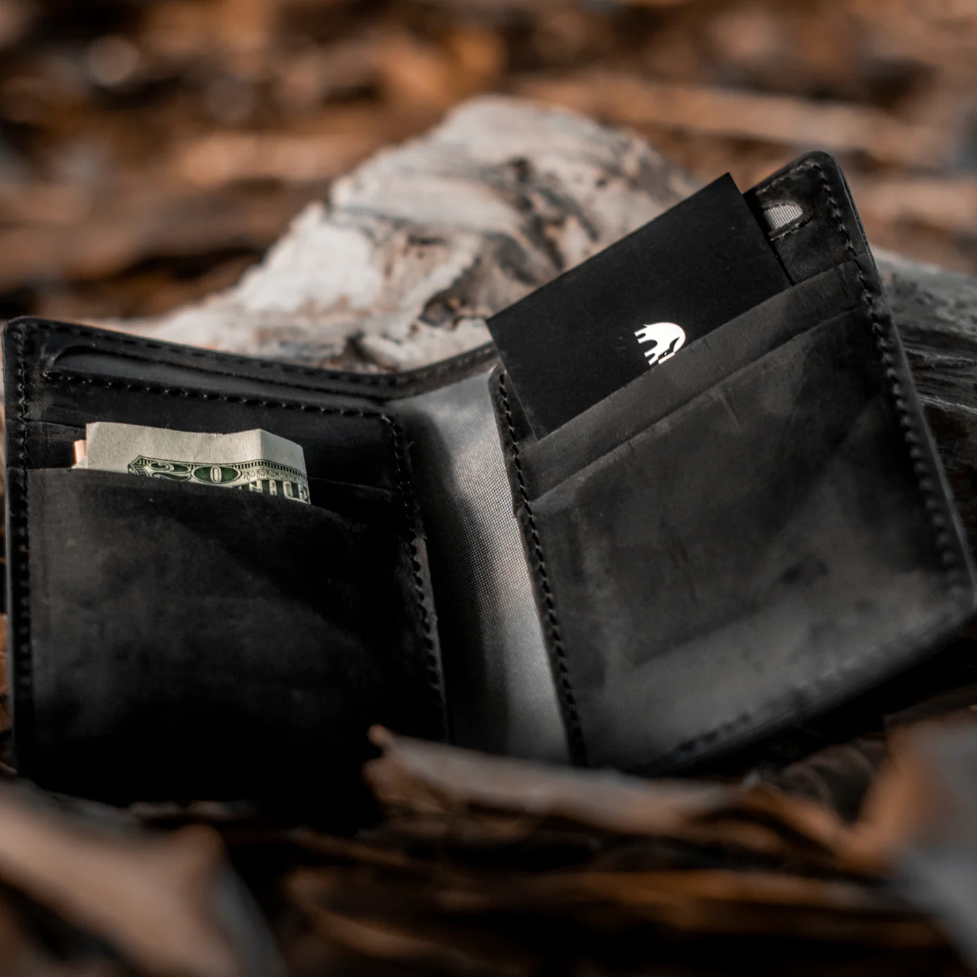 The Messenger Wallet - BLACK EDITION - Image 8