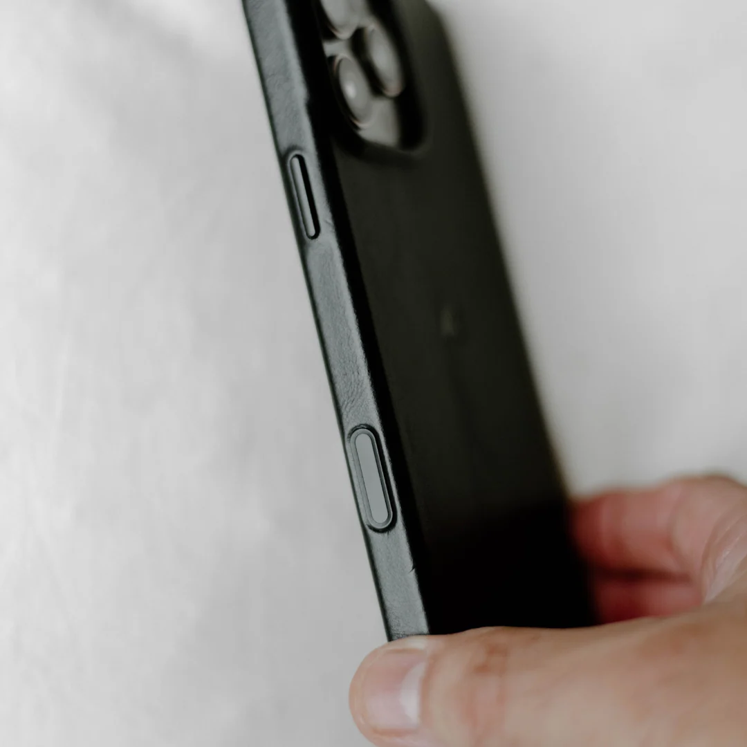 The Minimalist Case - BLACK EDITION - Image 6