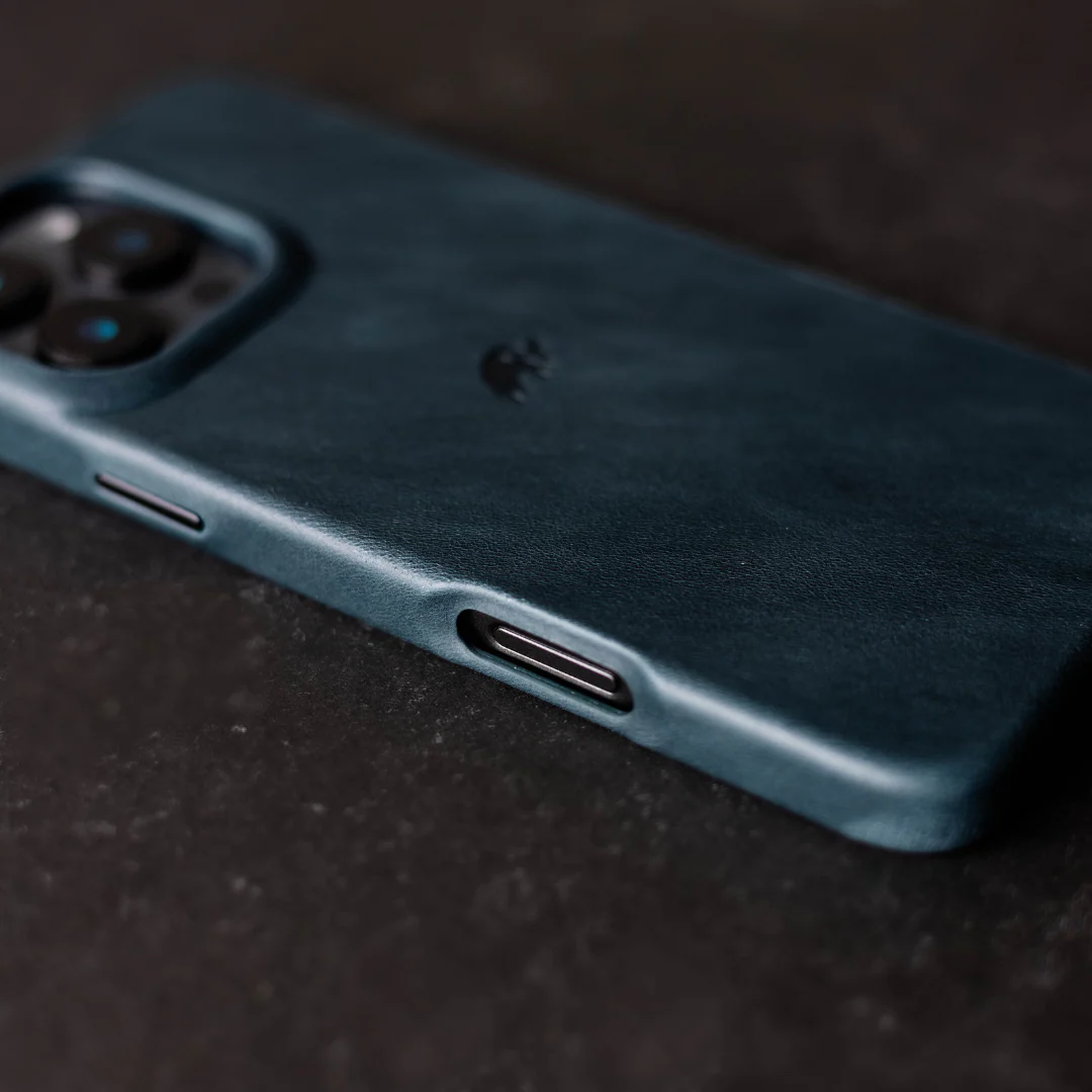 The Minimalist Case | OCEAN - Image 36